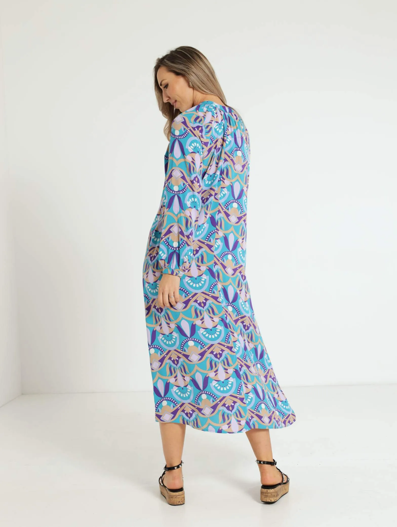 3/4 Sleeve Mandarin Collar Midi Shift Dress