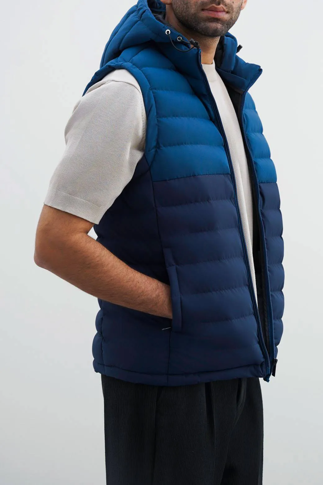 CONTRAST GILET