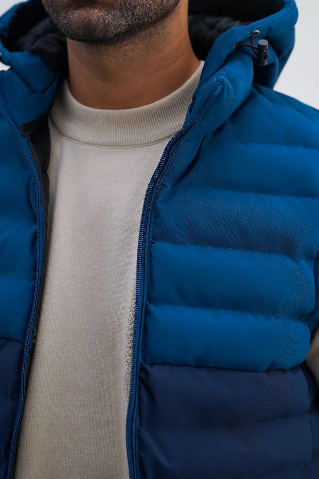 CONTRAST GILET