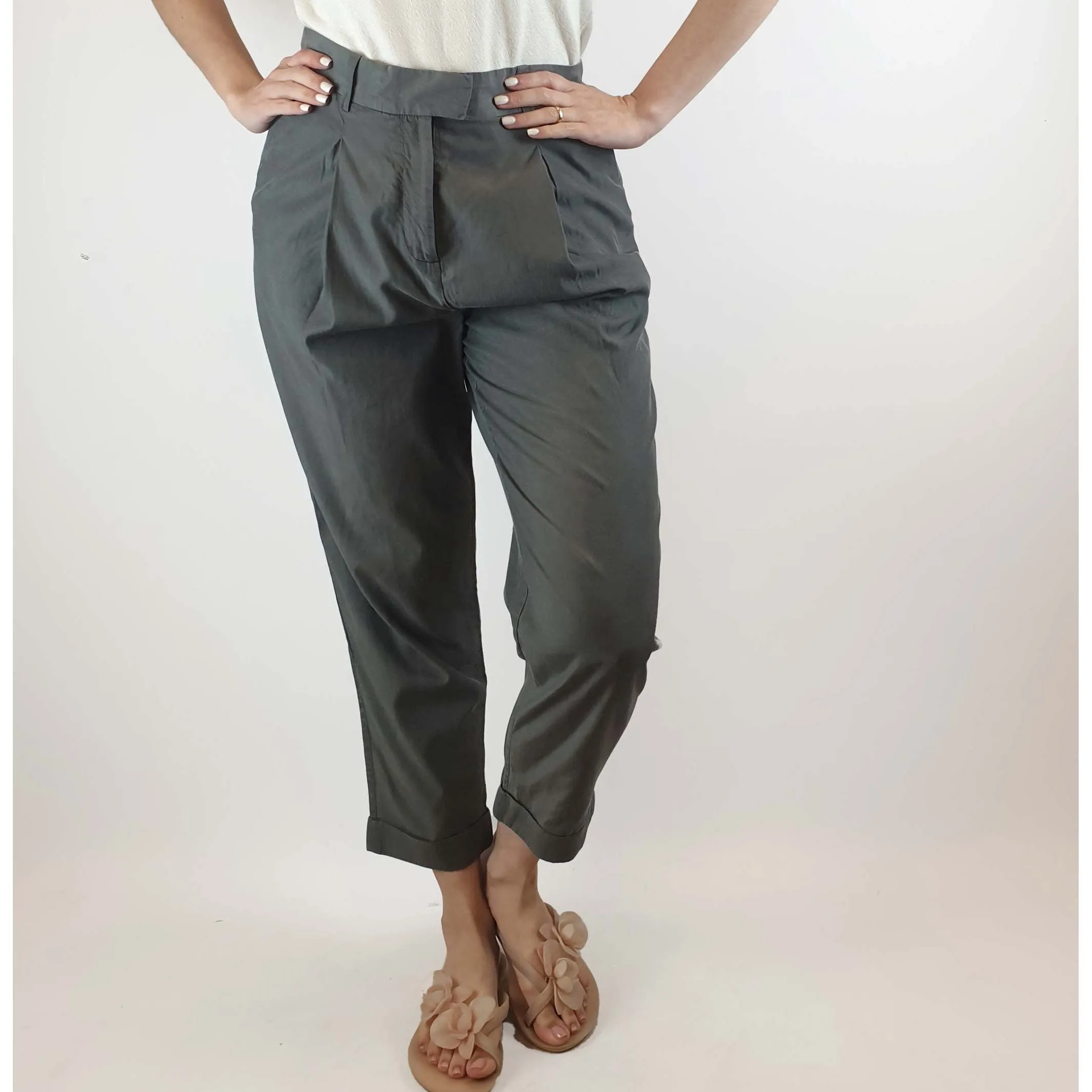 Cos grey pants size 34 (best fits size 10)