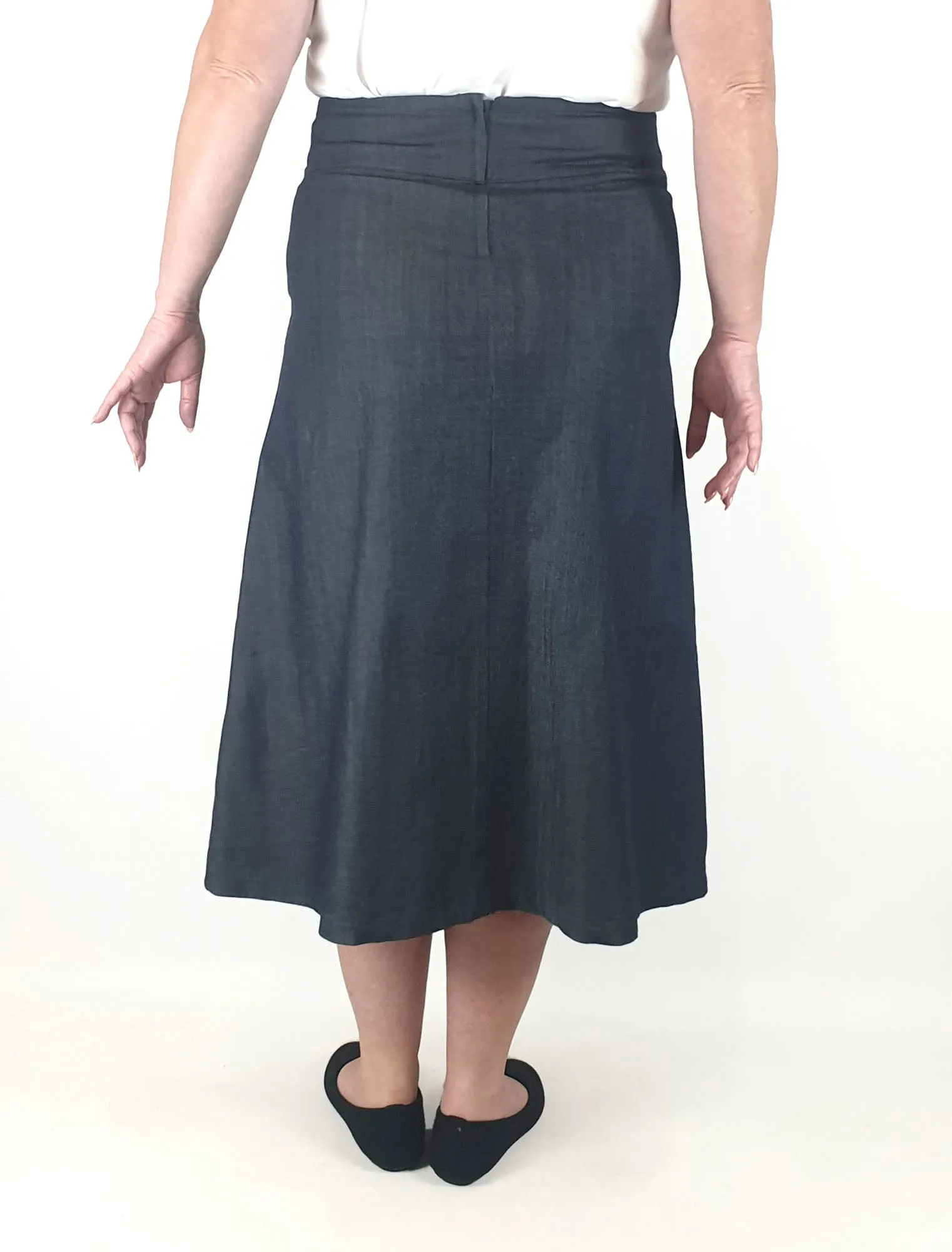 Essaye by Surface Art denim midi skirt size XL