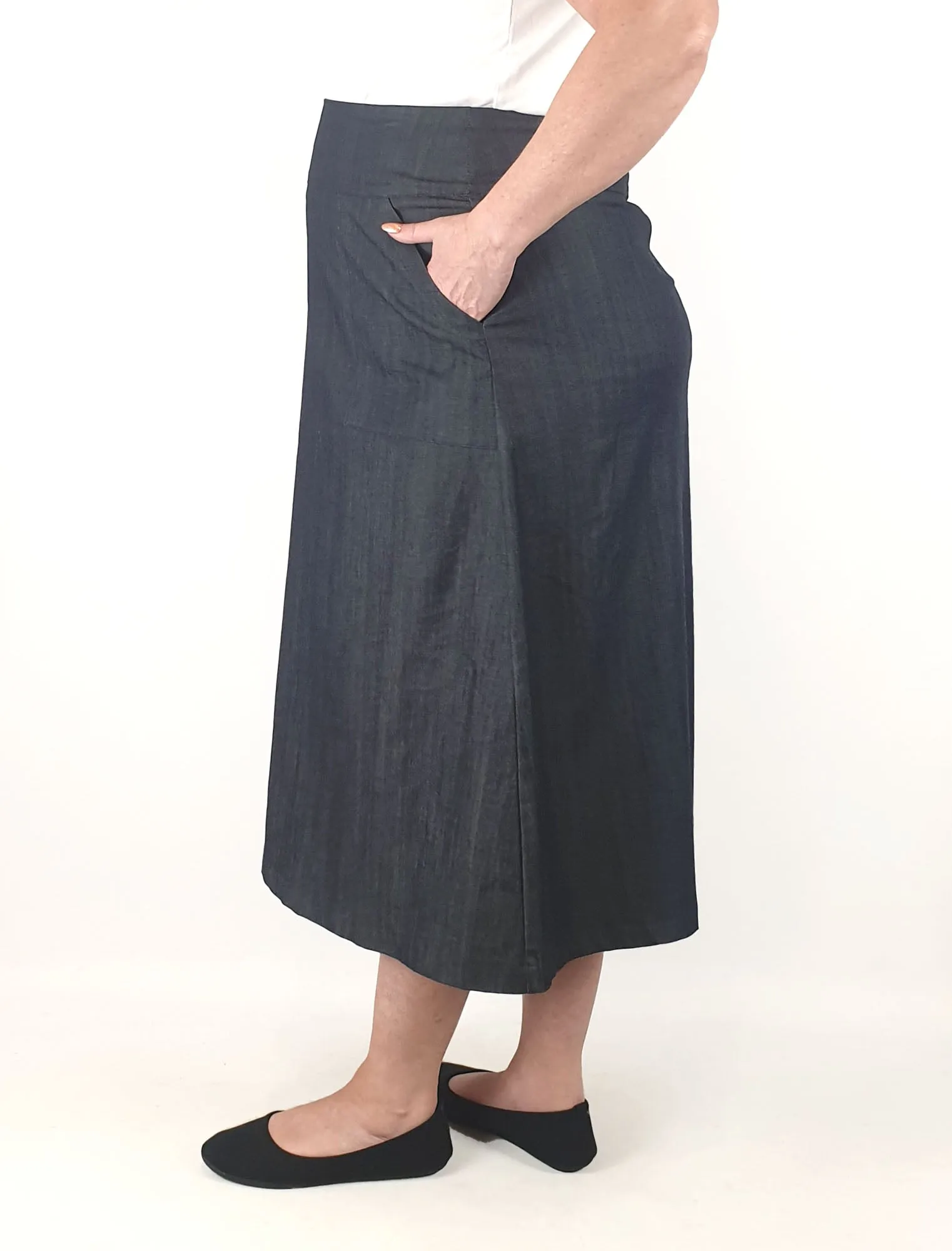 Essaye by Surface Art denim midi skirt size XL