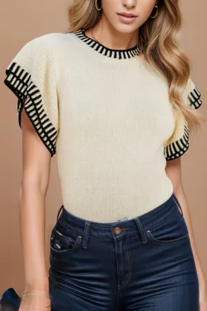 Kim Contrast Trim Round Neck Short Sleeve Knit Top