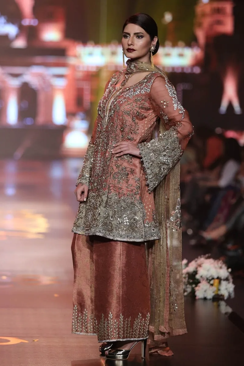 Latest Pakistani Party Wear in Peach Color #Y2027