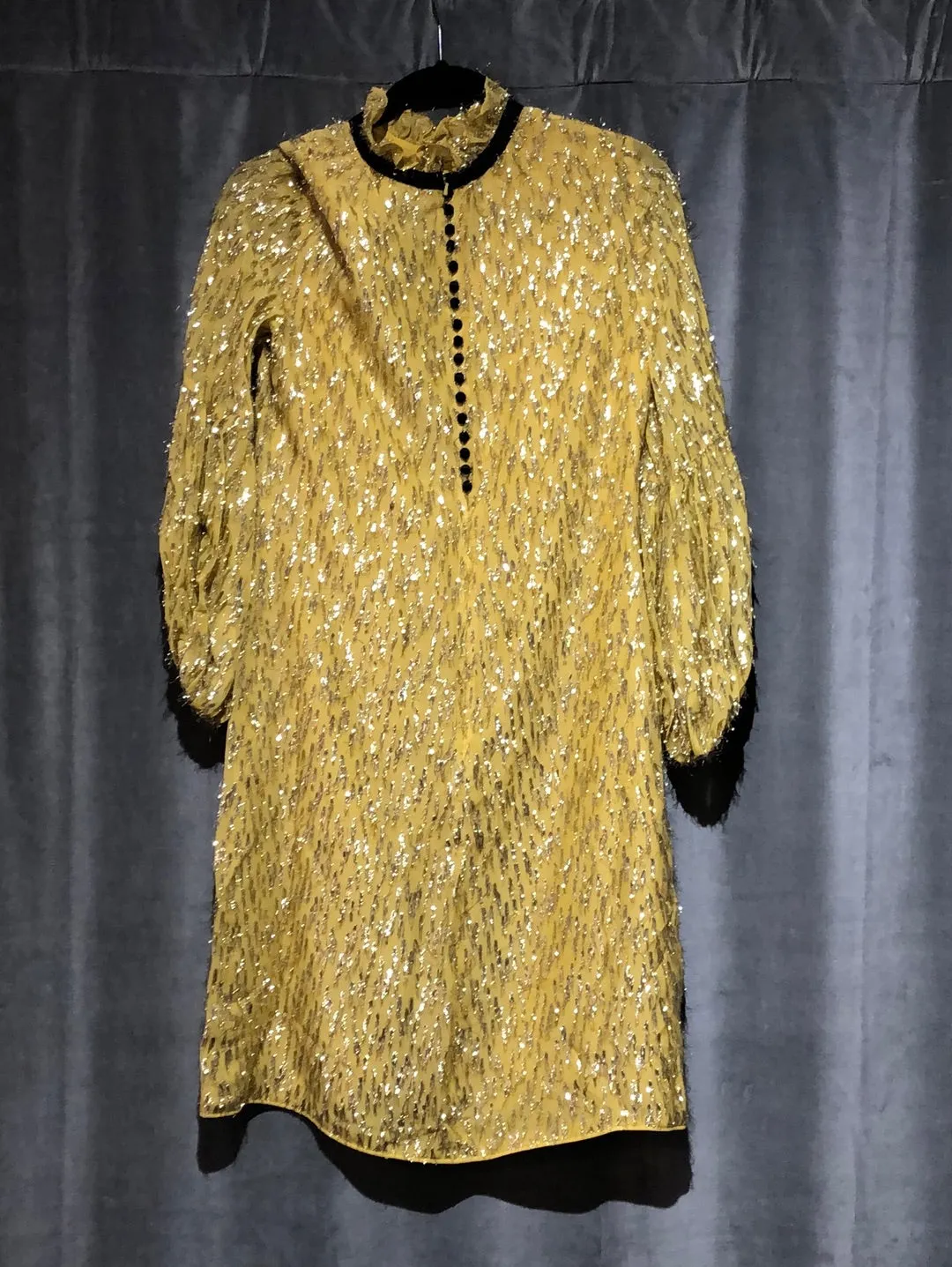 Lela Rose Yellow and Silver Metallic Long Sleeve Shift Dress with Back Crew Neck