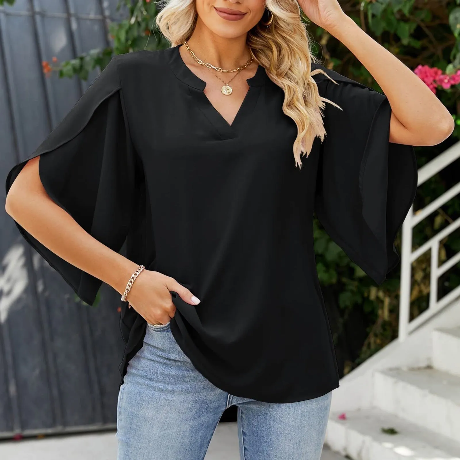 Leni | Chic V-Neck Blouse