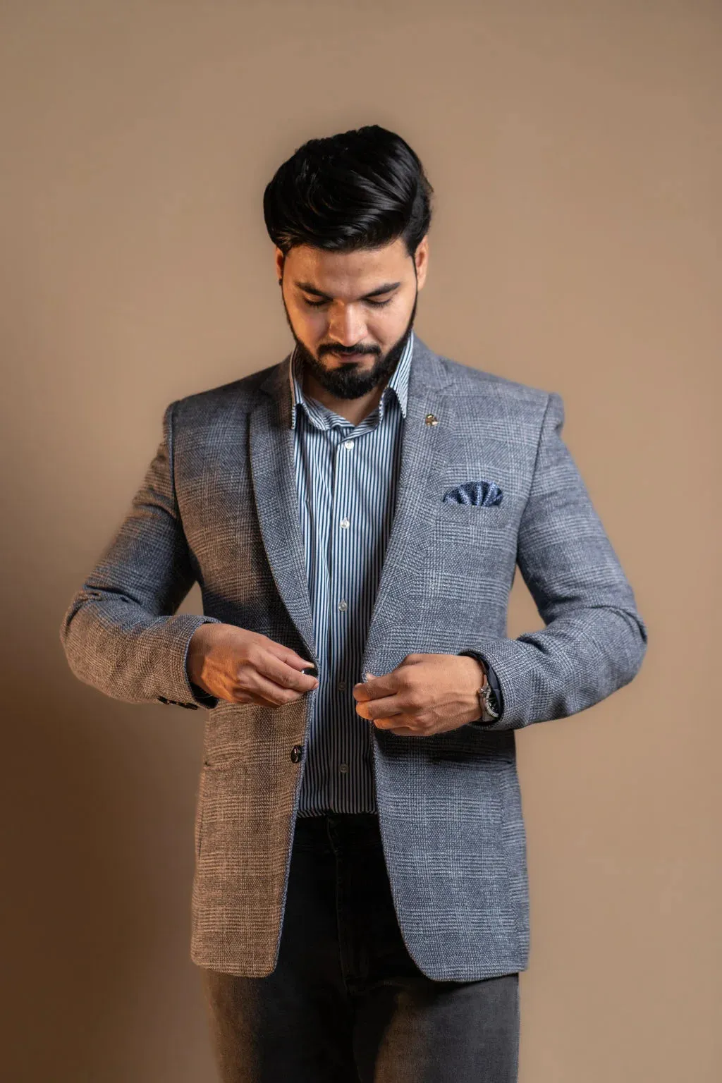 Light Grey Scaled Pattern Blazer