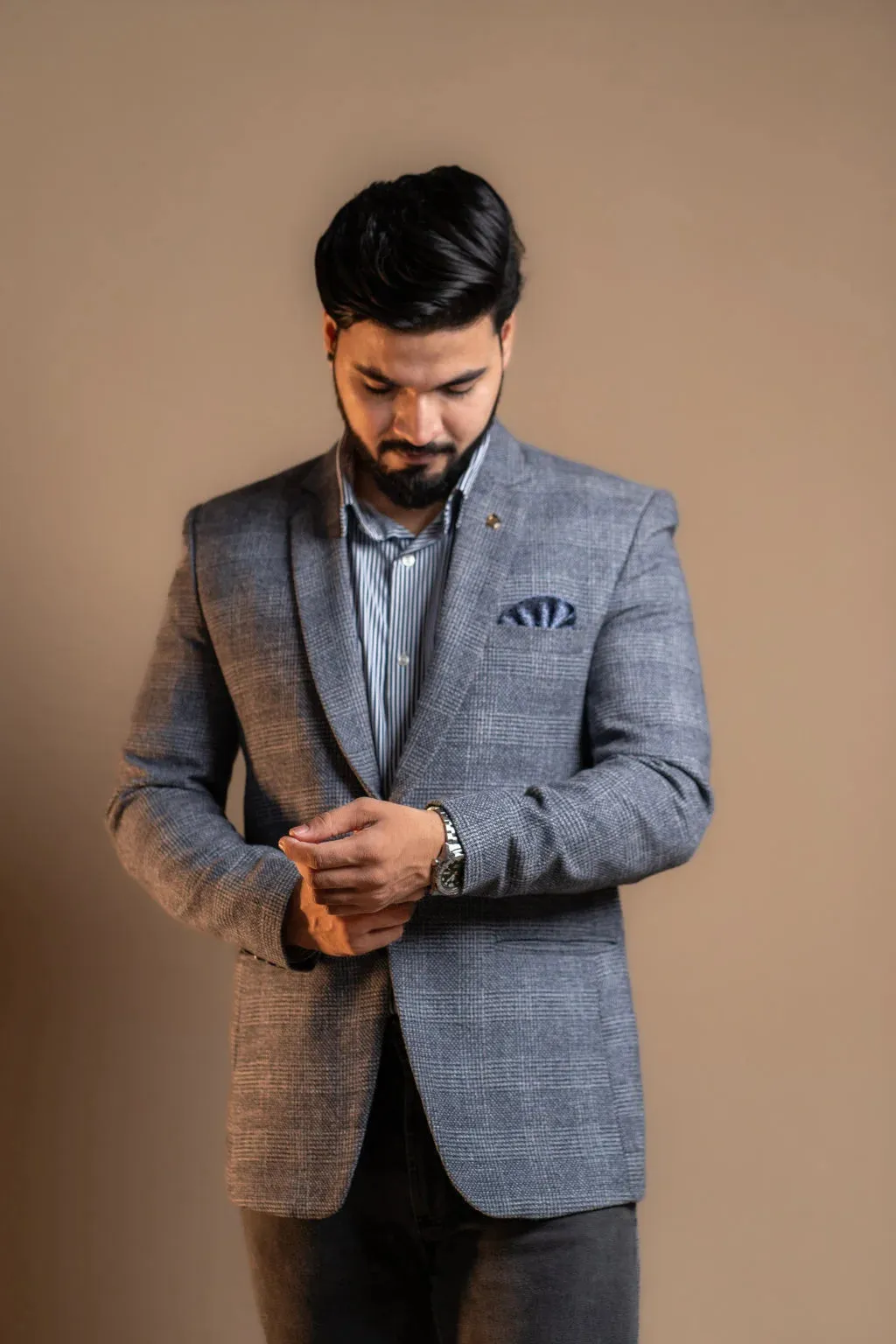 Light Grey Scaled Pattern Blazer