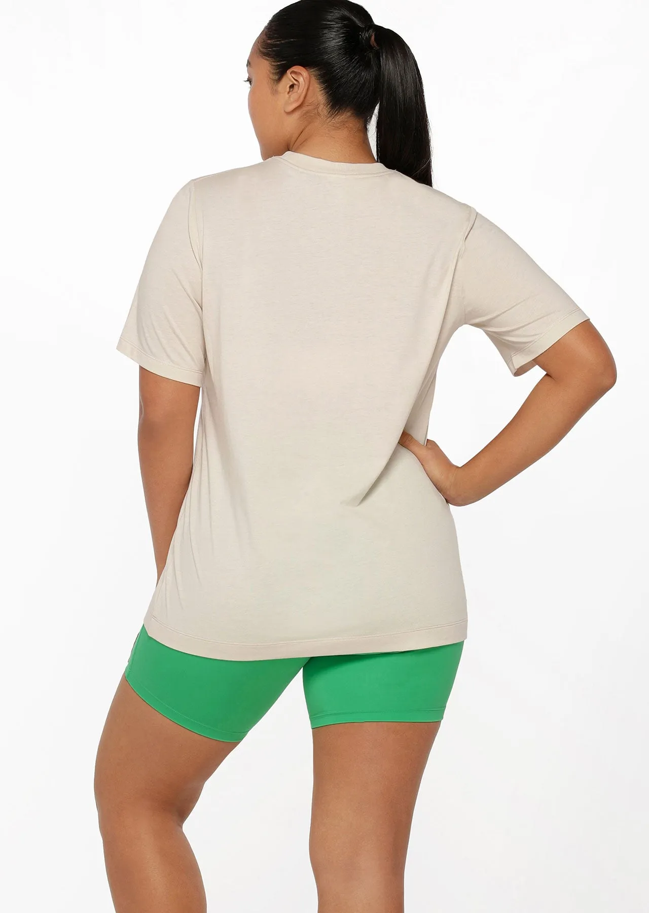 Lorna Jane Vacation Relaxed Tee - Oyster