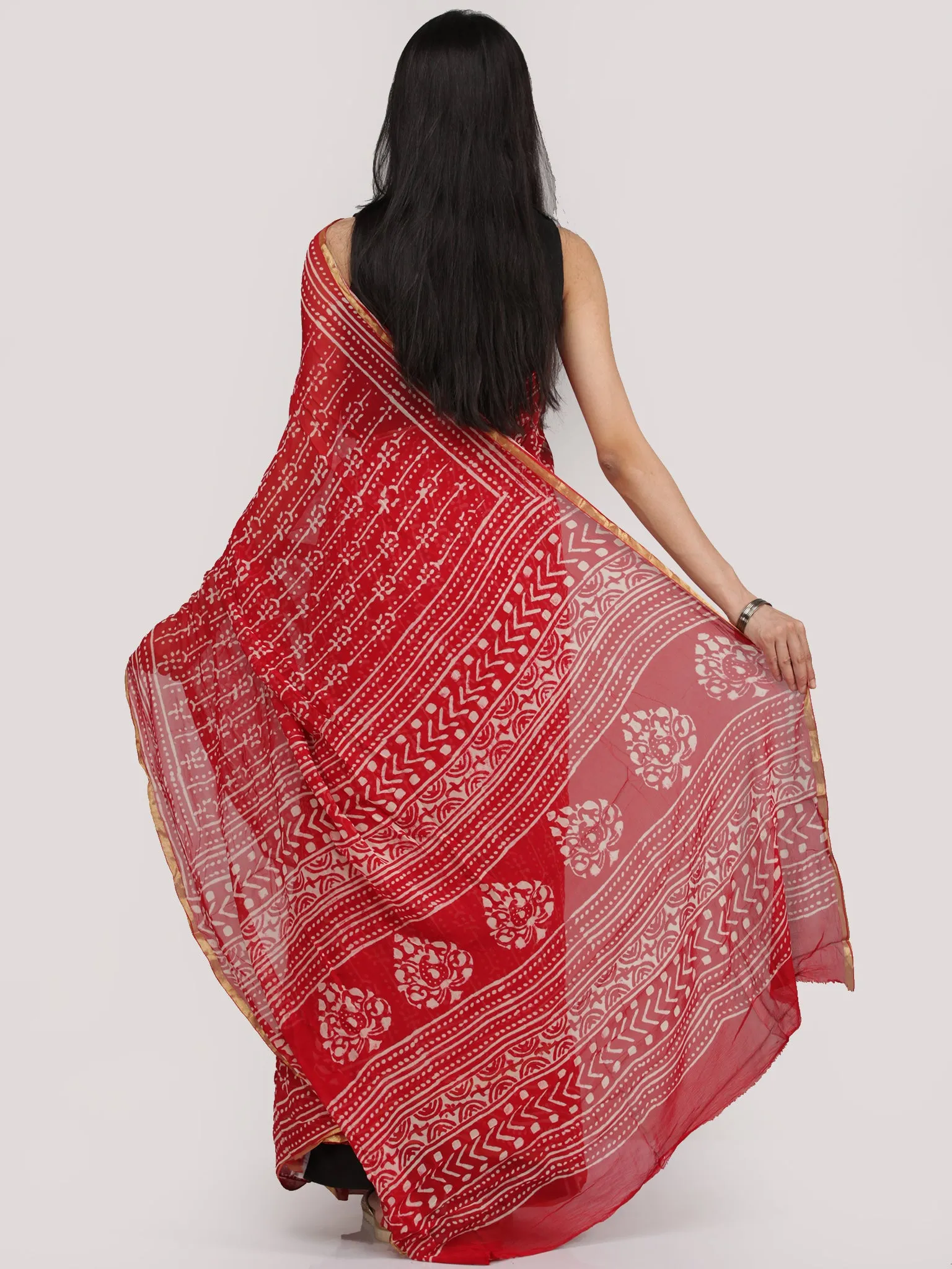 Red OffWhite Hand Block Printed Chiffon Saree With Zari Border - S031704709