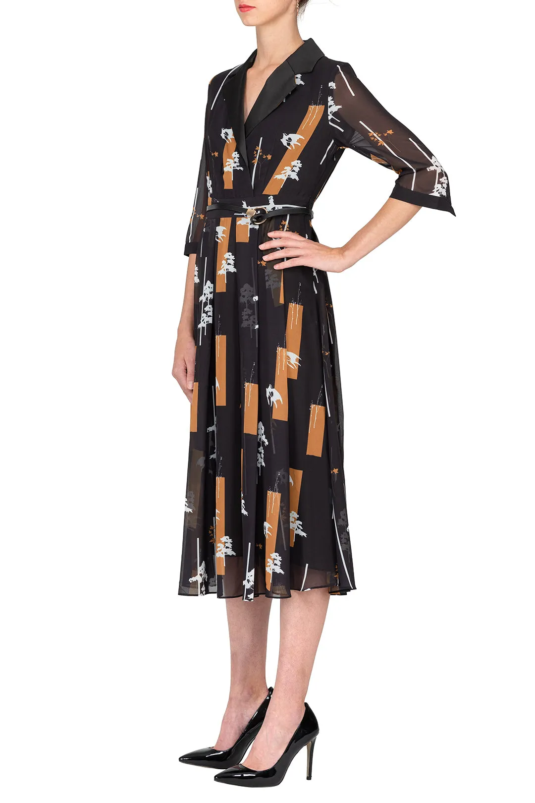 SCANDINAVIA-Turned Over Collar Shift Dress