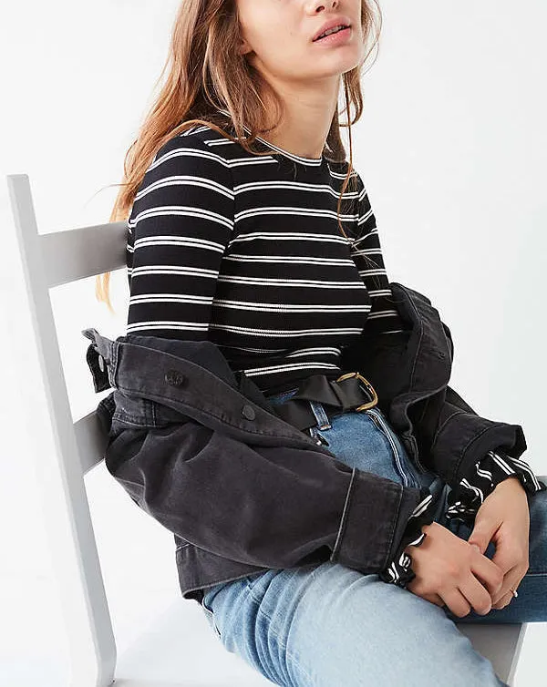 Sexy Round Neck Flare Sleeve Tight T-Shirt