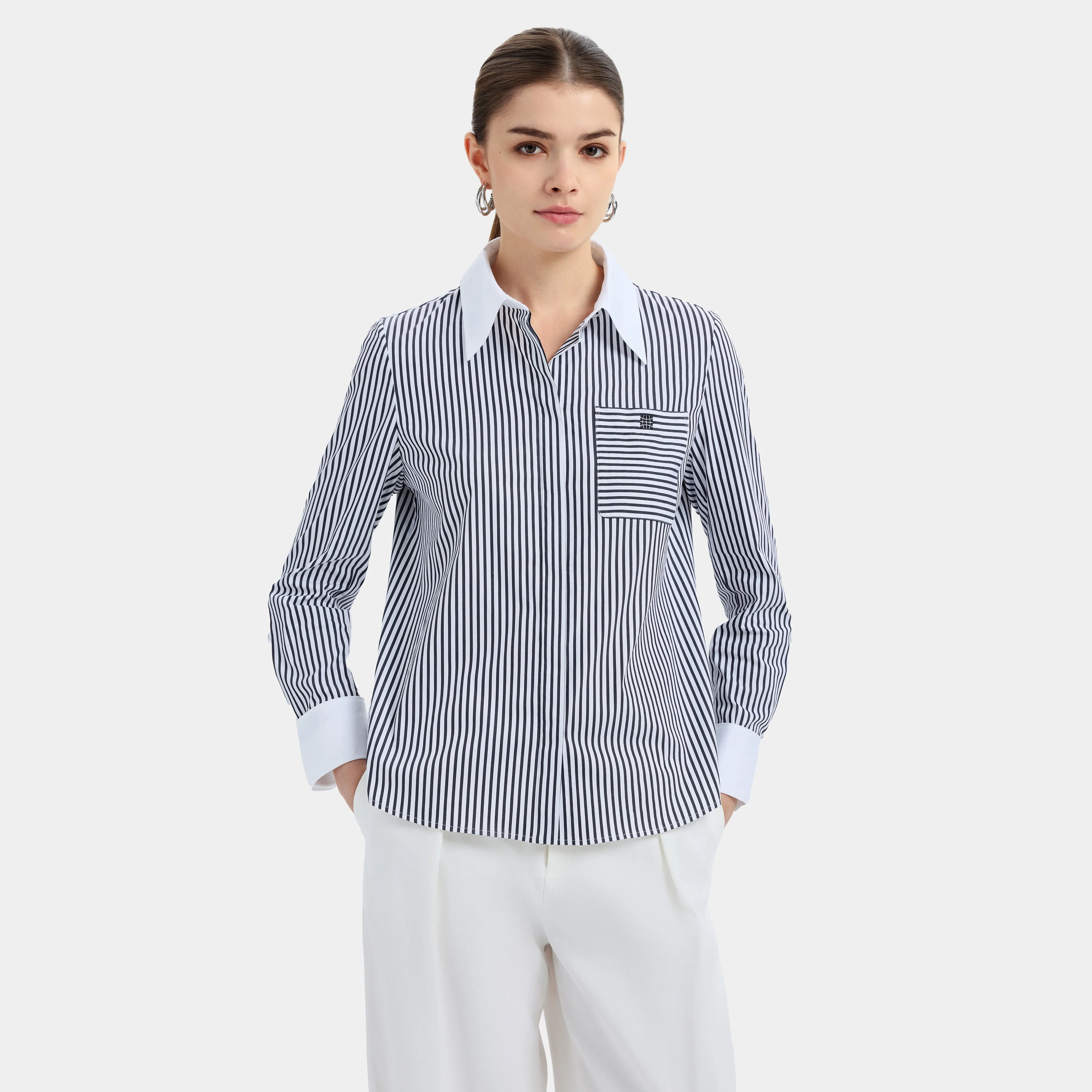 STRIPED SOPHISTICATION TOP