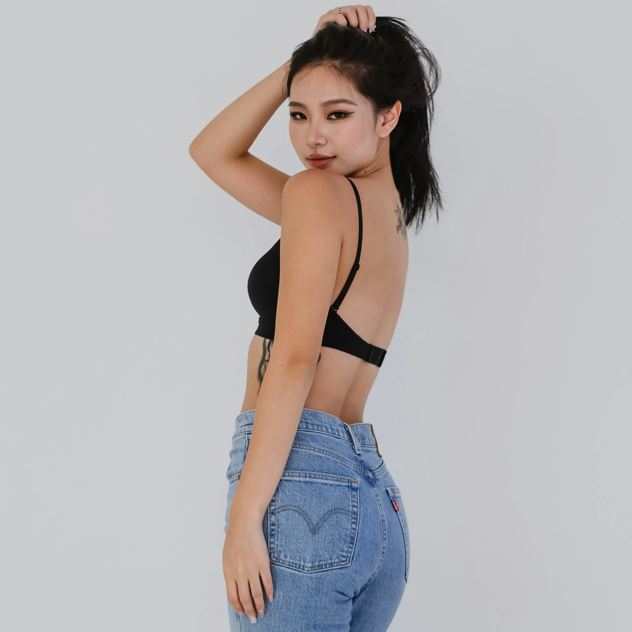 Timeless Essential! Plunge-Back Lightly-Lined Wireless T-Shirt Bra in Black