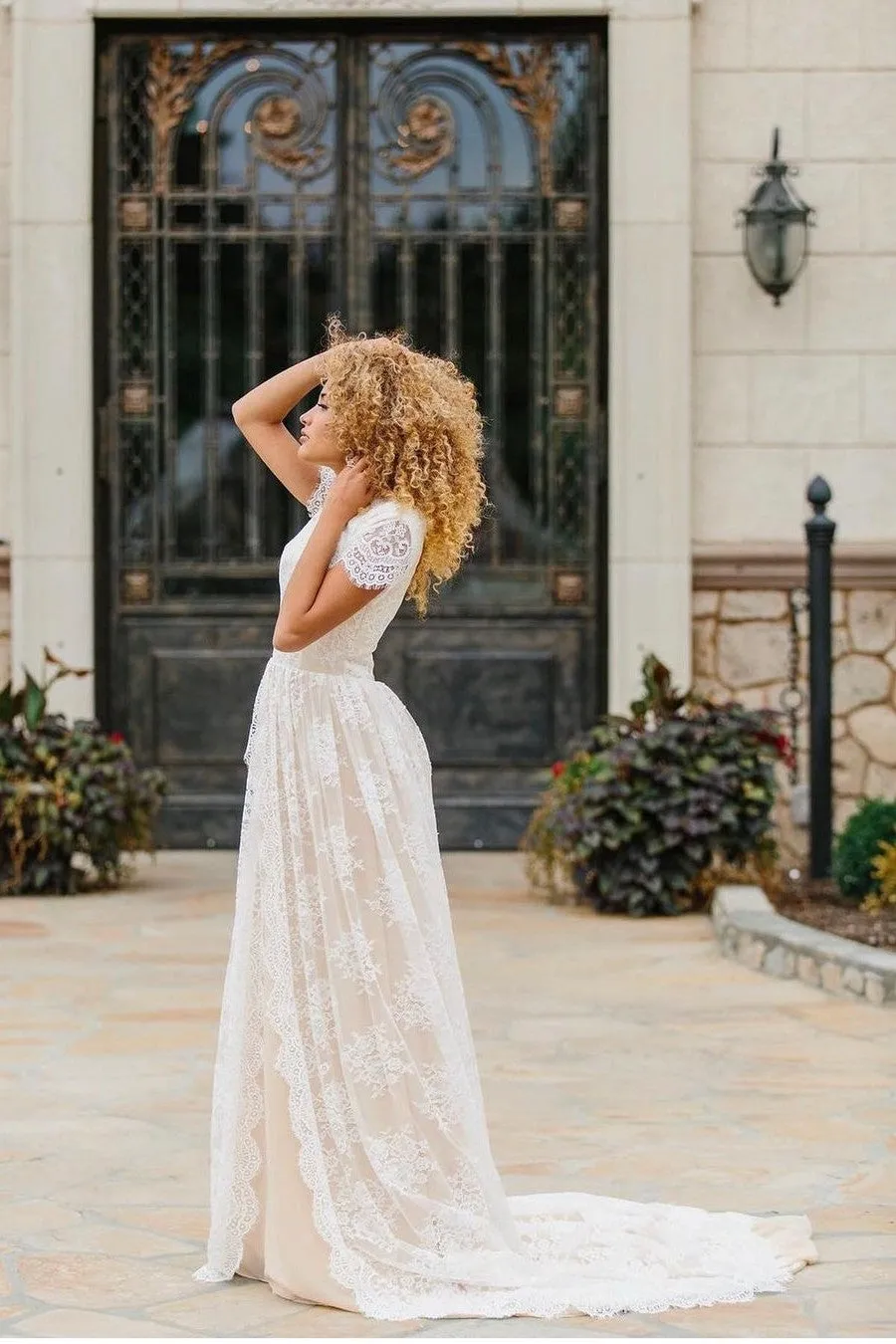 Women Modest Bride Dresses with Lace Sleeves