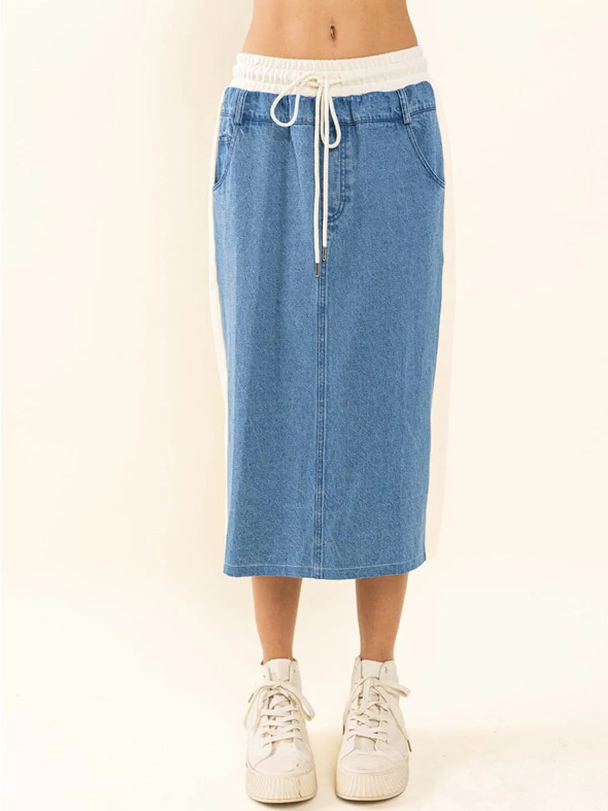 WOMEN'S ELASTIC WAIST POCKETS COLORBLOCK DENIM MIDI SKIRT