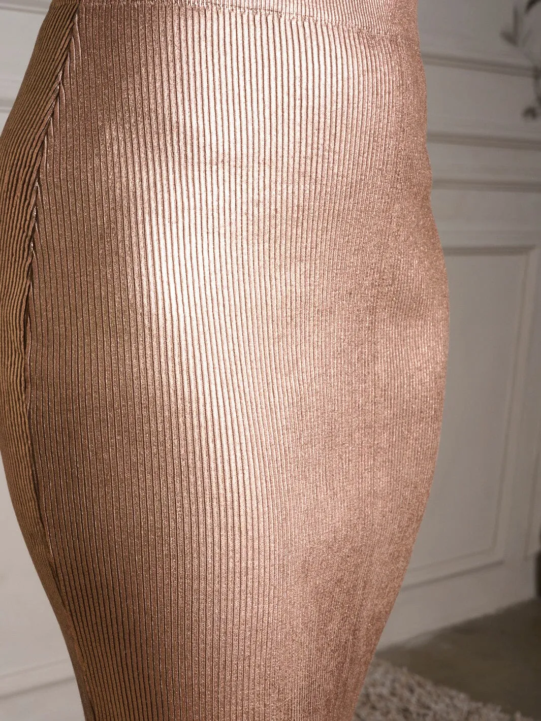 WOMEN'S ELASTIC WAIST SHIMMER DETAILED MIDI SKIRT
